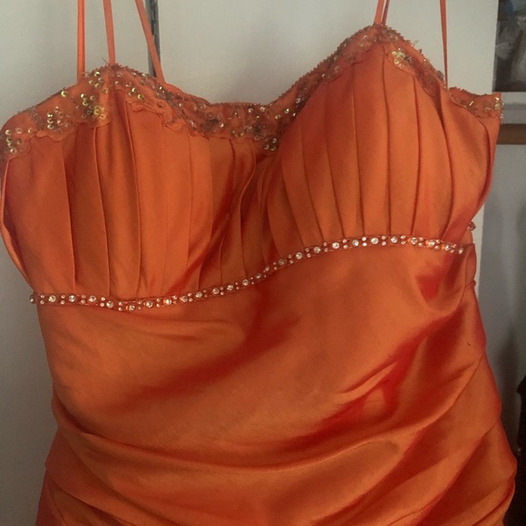 Prom Dress - Picture 2 of 5